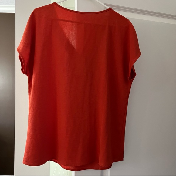 Solid button front blouse - Picture 2 of 2